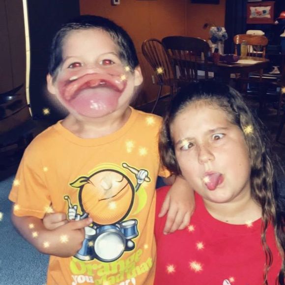 Meet your Posher, Raegan - Picture 1 of 1